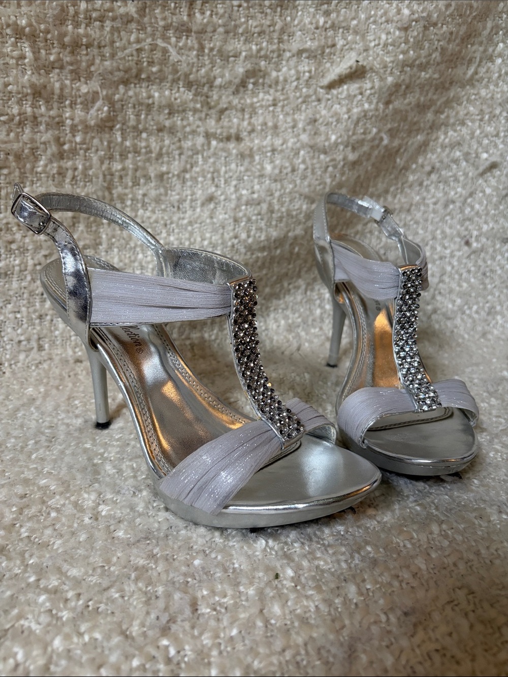 🥂 De Blossom Collection by David’s Bridal Women’s Size 8 Silver Heels